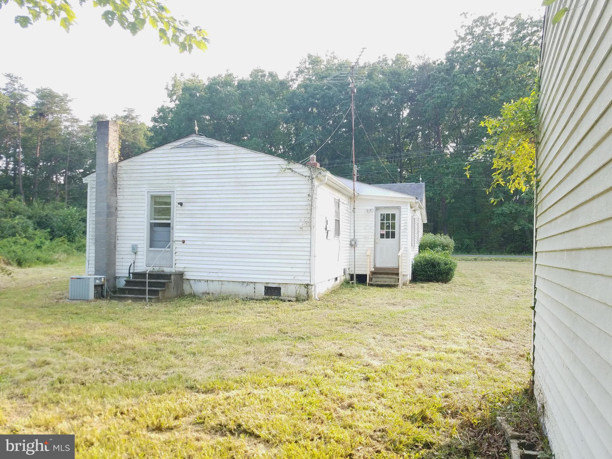 7317 Gold Dale Road Locust Grove, VA 22508 - Photo 5 of 22 Exterior (Rear)