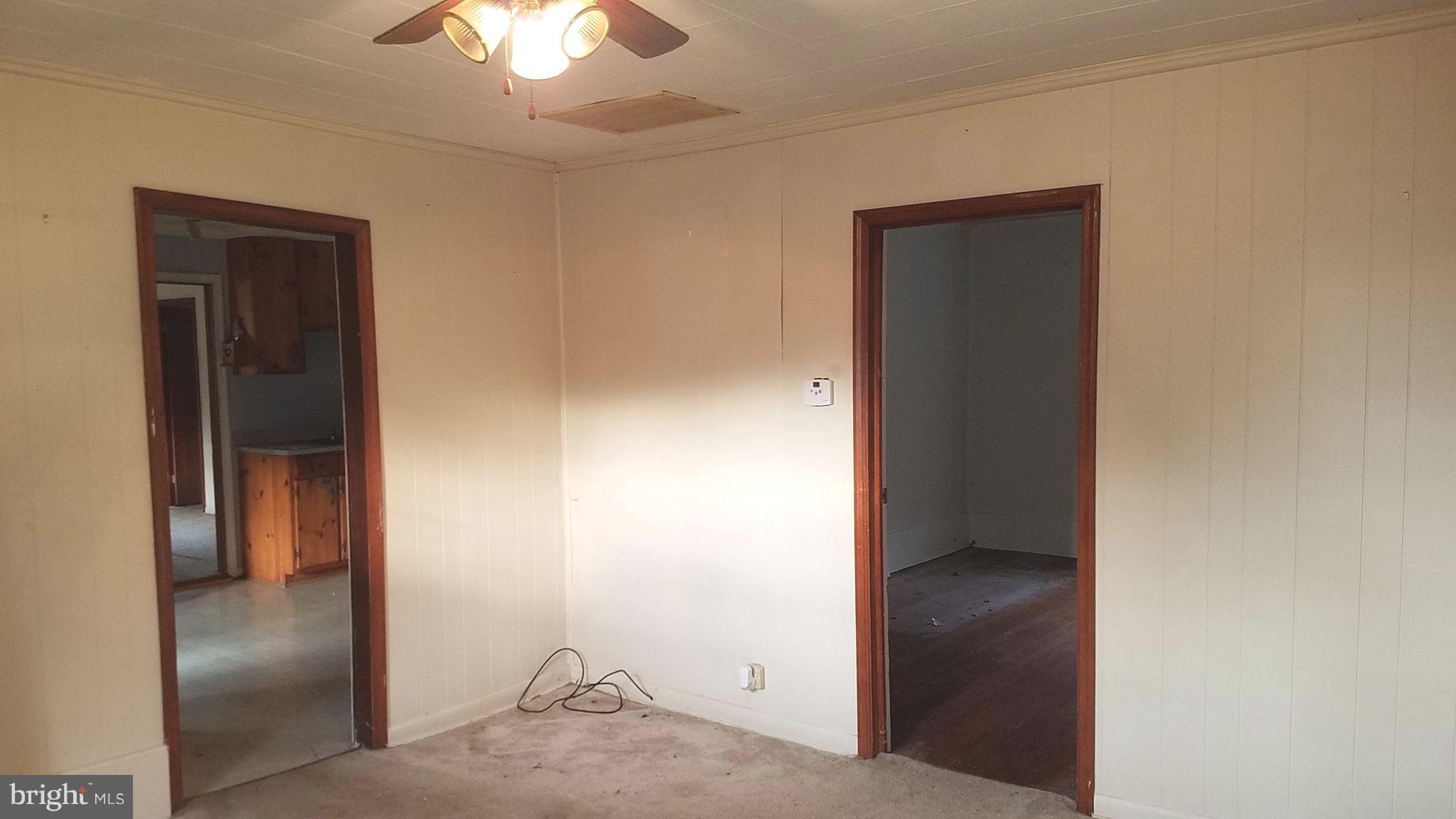 7317 Gold Dale Road Locust Grove, VA 22508 - Photo 7 of 22 Living Room