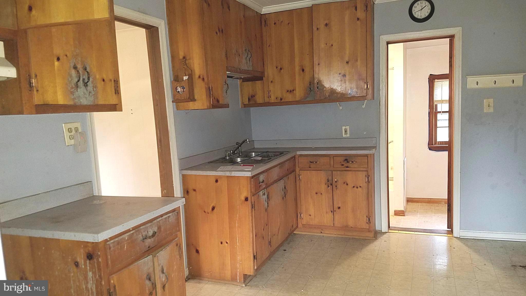 7317 Gold Dale Road Locust Grove, VA 22508 - Photo 8 of 22 Kitchen