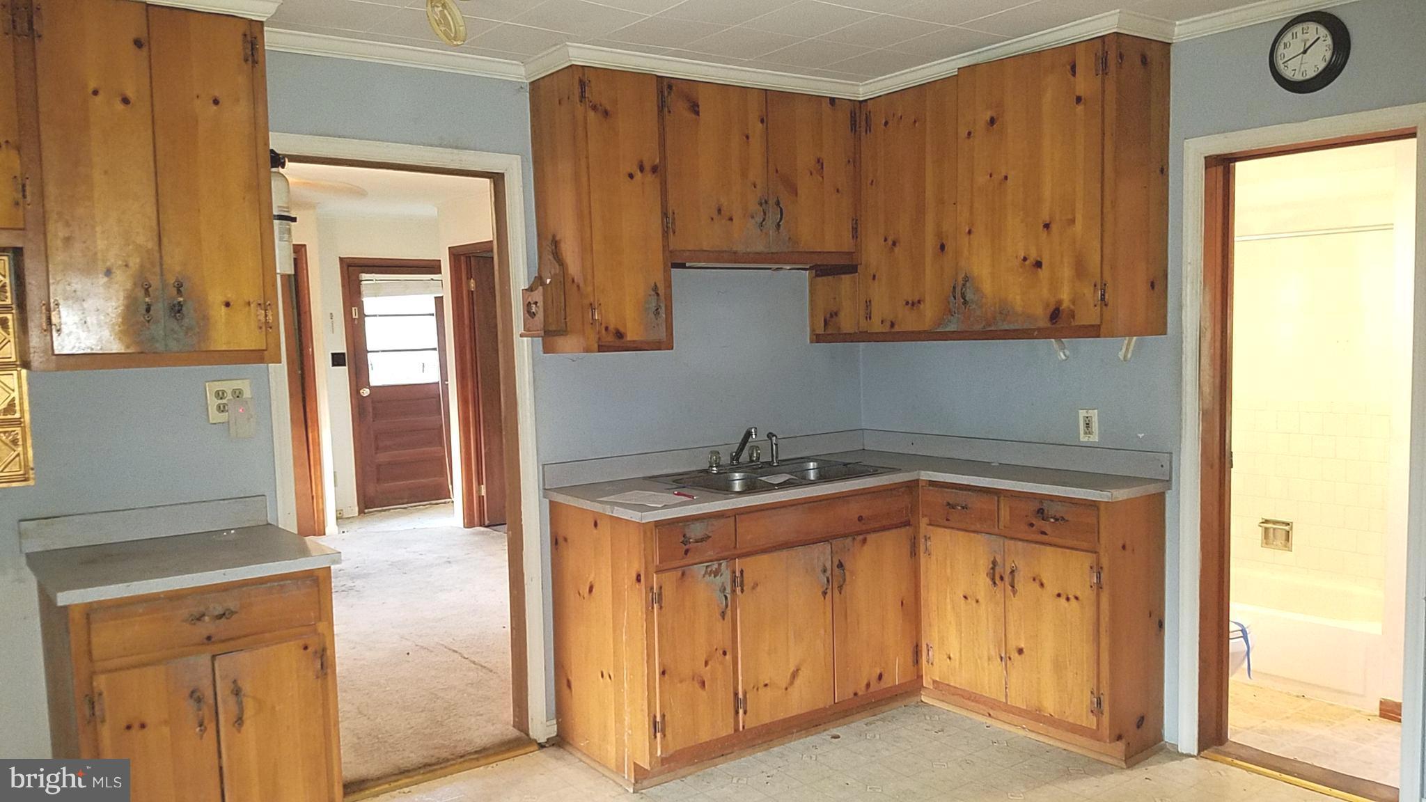 7317 Gold Dale Road Locust Grove, VA 22508 - Photo 9 of 22 Kitchen