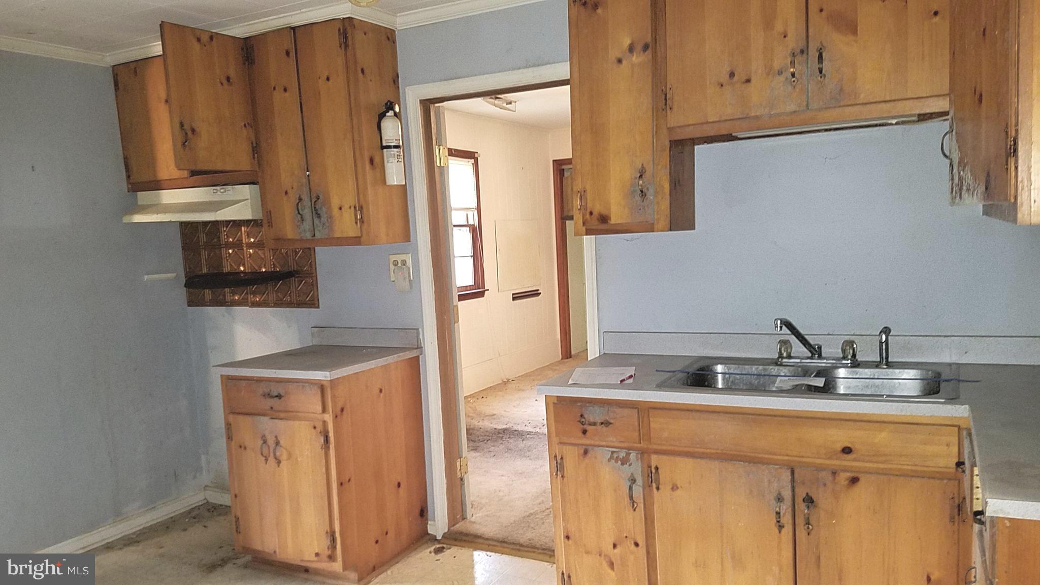 7317 Gold Dale Road Locust Grove, VA 22508 - Photo 10 of 22 Kitchen