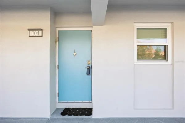 a view of a hallway with elevator