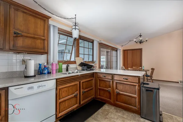 $250,000 | 1525 Clark Street, Ottawa, IL 61350