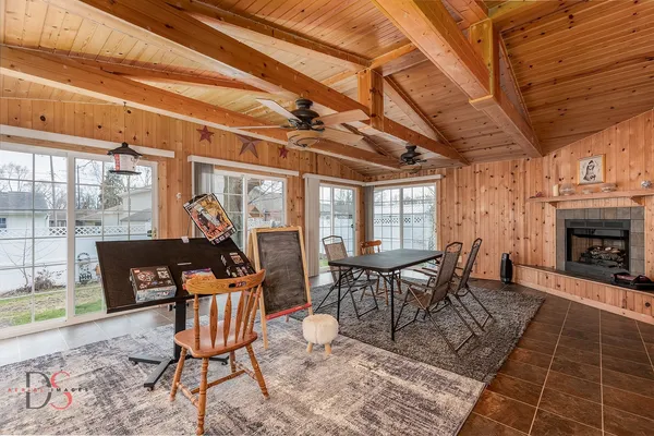 $250,000 | 1525 Clark Street, Ottawa, IL 61350