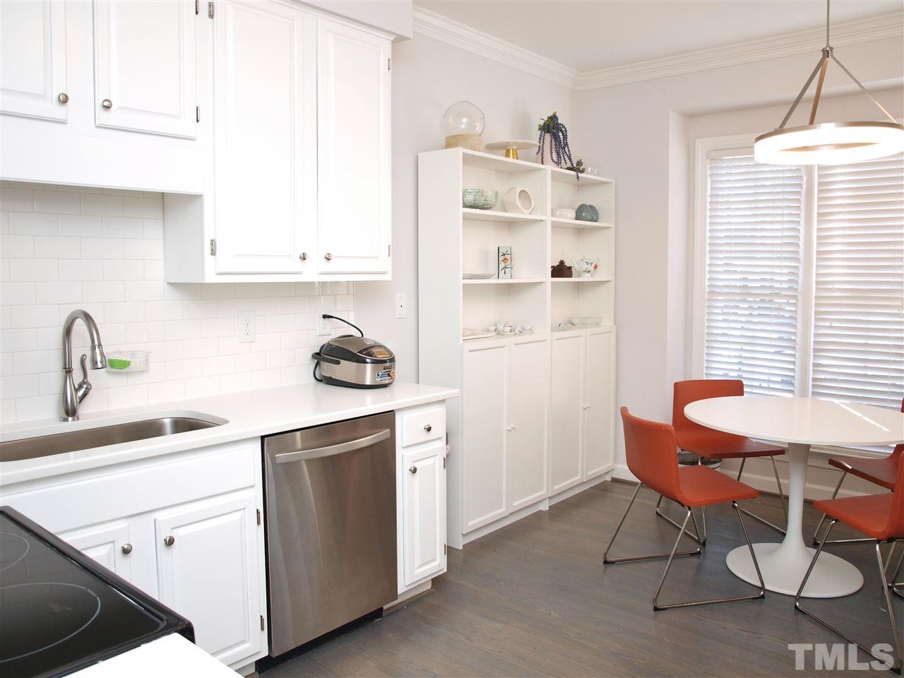 6009 Cobridge Square Raleigh, NC 27609 - Photo 4 of 20 Gallery Image 4