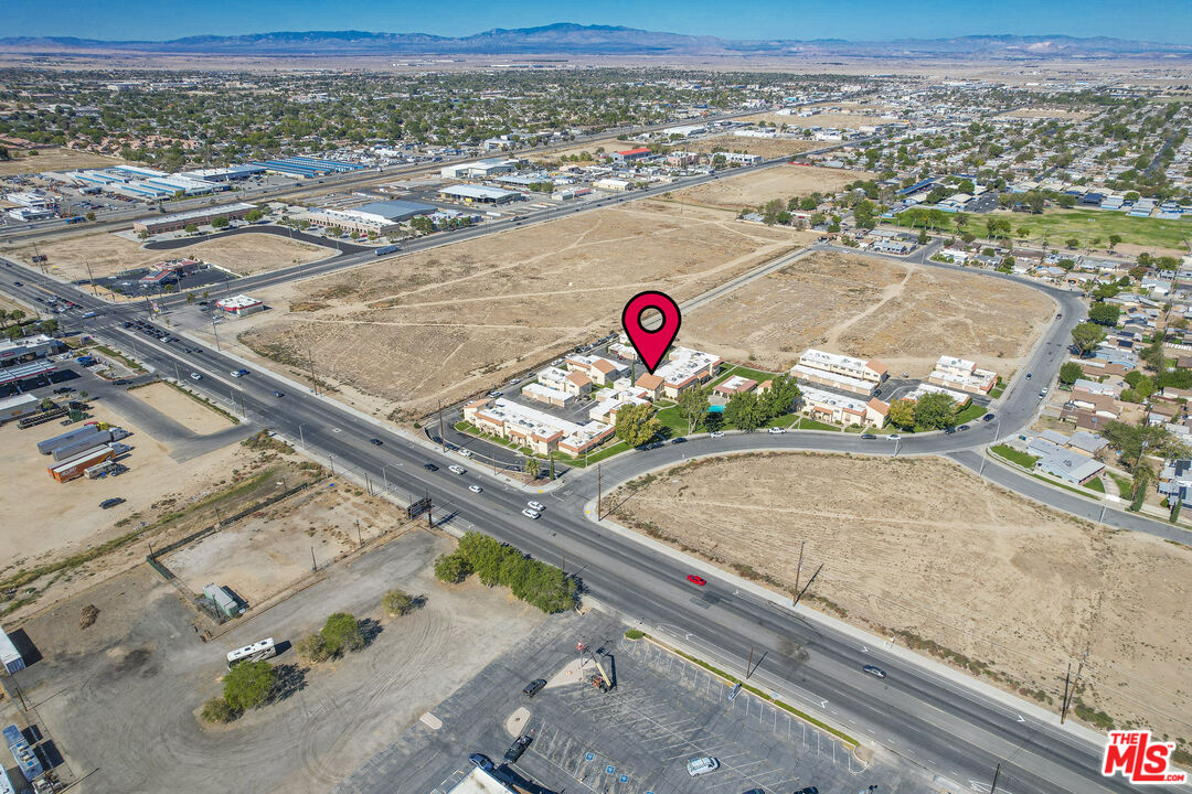 43609 Stanridge Avenue Lancaster, CA 93535 - Photo 24 of 25 view of a city