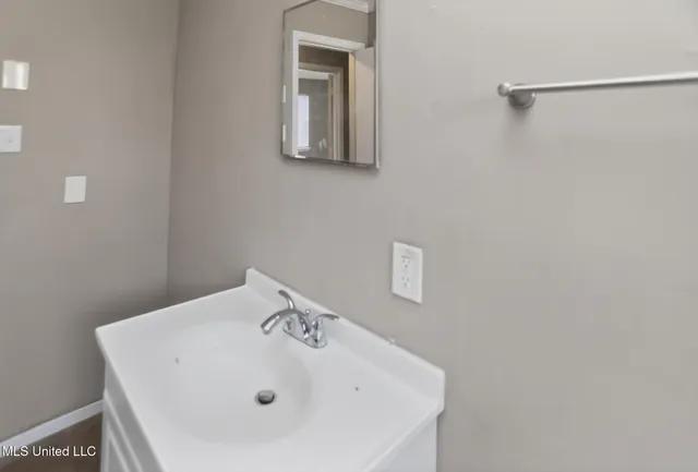 $92,500 | 6603 Lyndon B Johnson Drive, Jackson, MS 39213