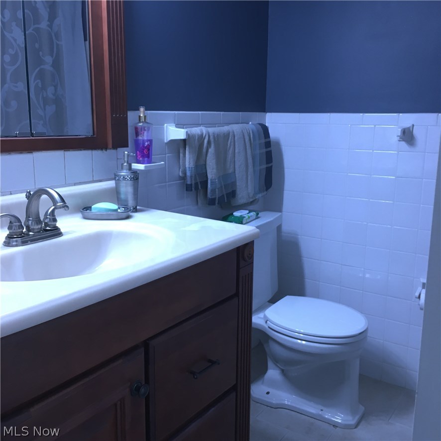1736 Wagar Road, Unit 202A Rocky River, OH 44116 - Photo 13 of 24