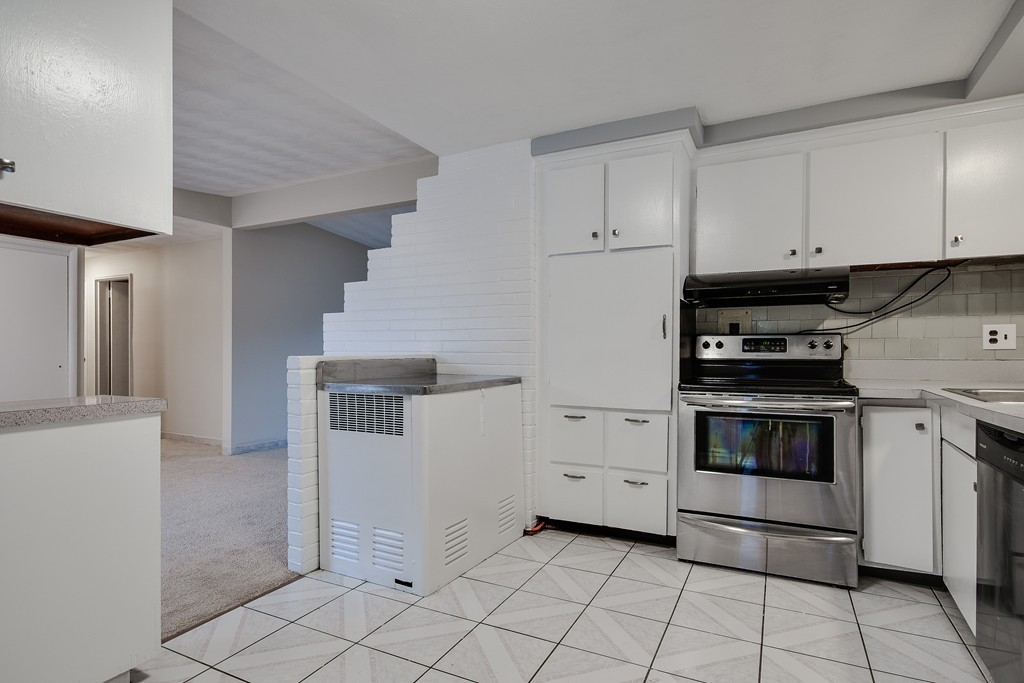 23 Rosslare Road Framingham, MA 01701 - Photo 15 of 30 Gallery Image 15