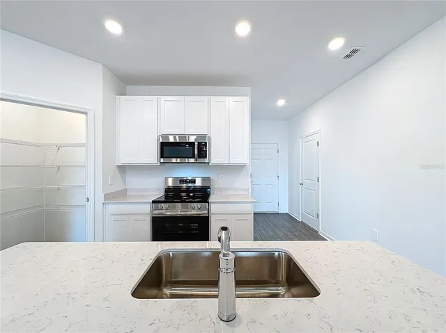 $2,500 | 4726 Southwest 83rd Loop, Ocala, FL 34476