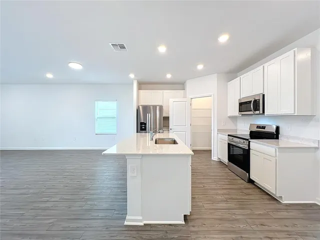 $2,500 | 4726 Southwest 83rd Loop, Ocala, FL 34476