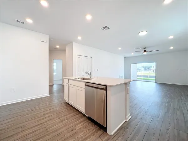 $2,000 | 4726 Southwest 83rd Loop, Ocala, FL 34476