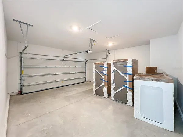 $2,000 | 4726 Southwest 83rd Loop, Ocala, FL 34476