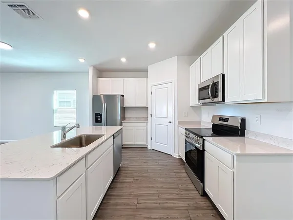 $2,000 | 4726 Southwest 83rd Loop, Ocala, FL 34476