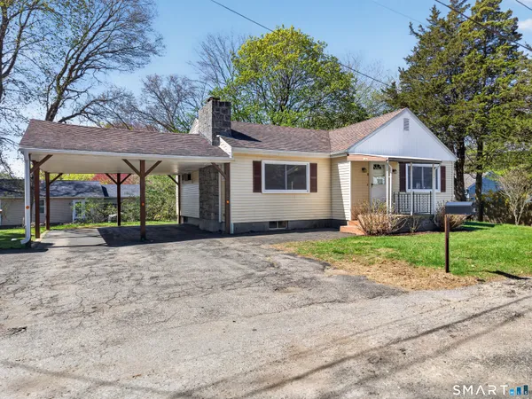 $249,900 | 3 Helen Street, Norwich, CT 06360