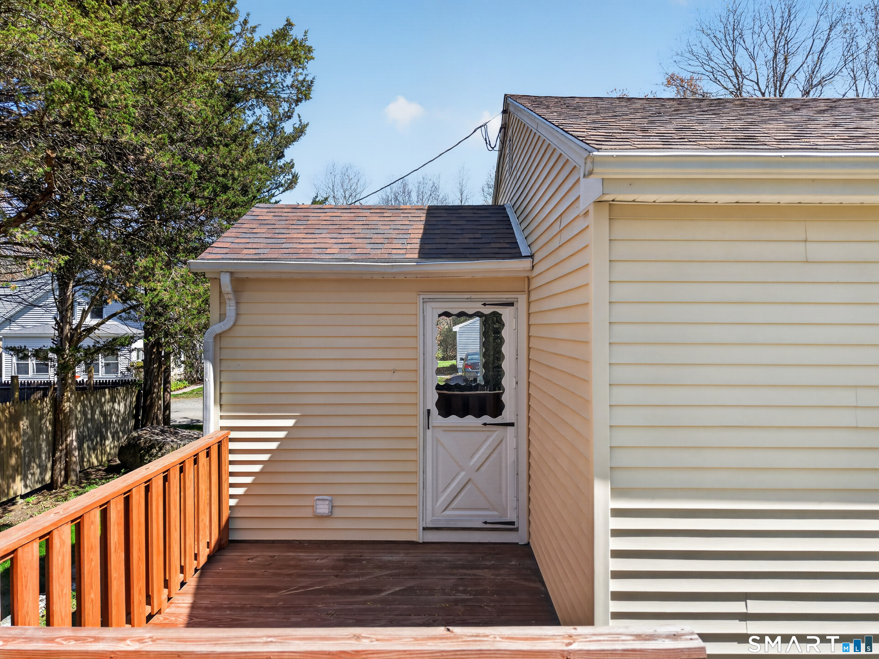 3 Helen Street Norwich, CT 06360 - Photo 32 of 40