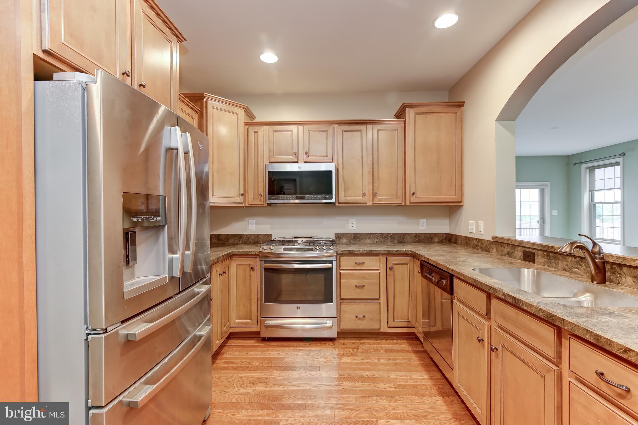 420 Laurel Ridge Path Cochranville, PA 19330 - Photo 14 of 36 Stainless appliances