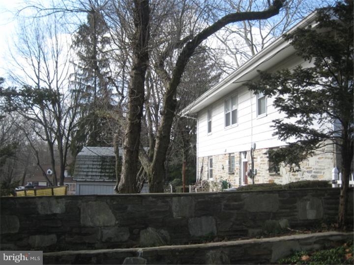 204 Moredun Road Philadelphia, PA 19115 - Photo 2 of 24 Exterior Side