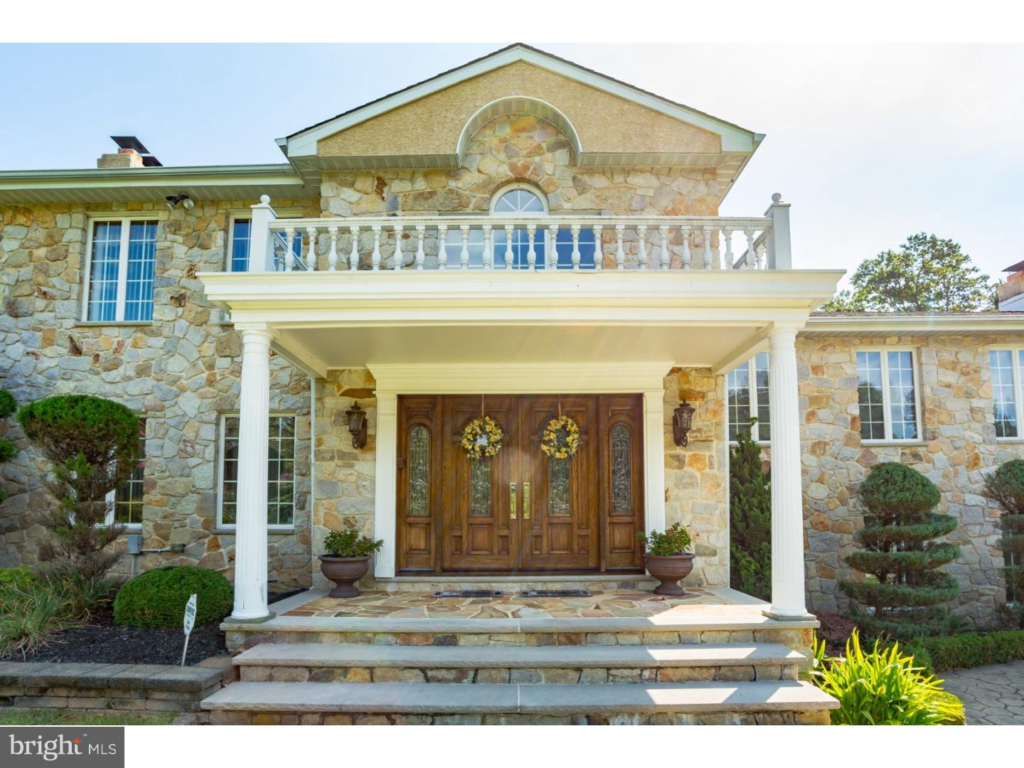 1215 Kay Drive West Cherry Hill, NJ 08034 - Photo 2 of 25