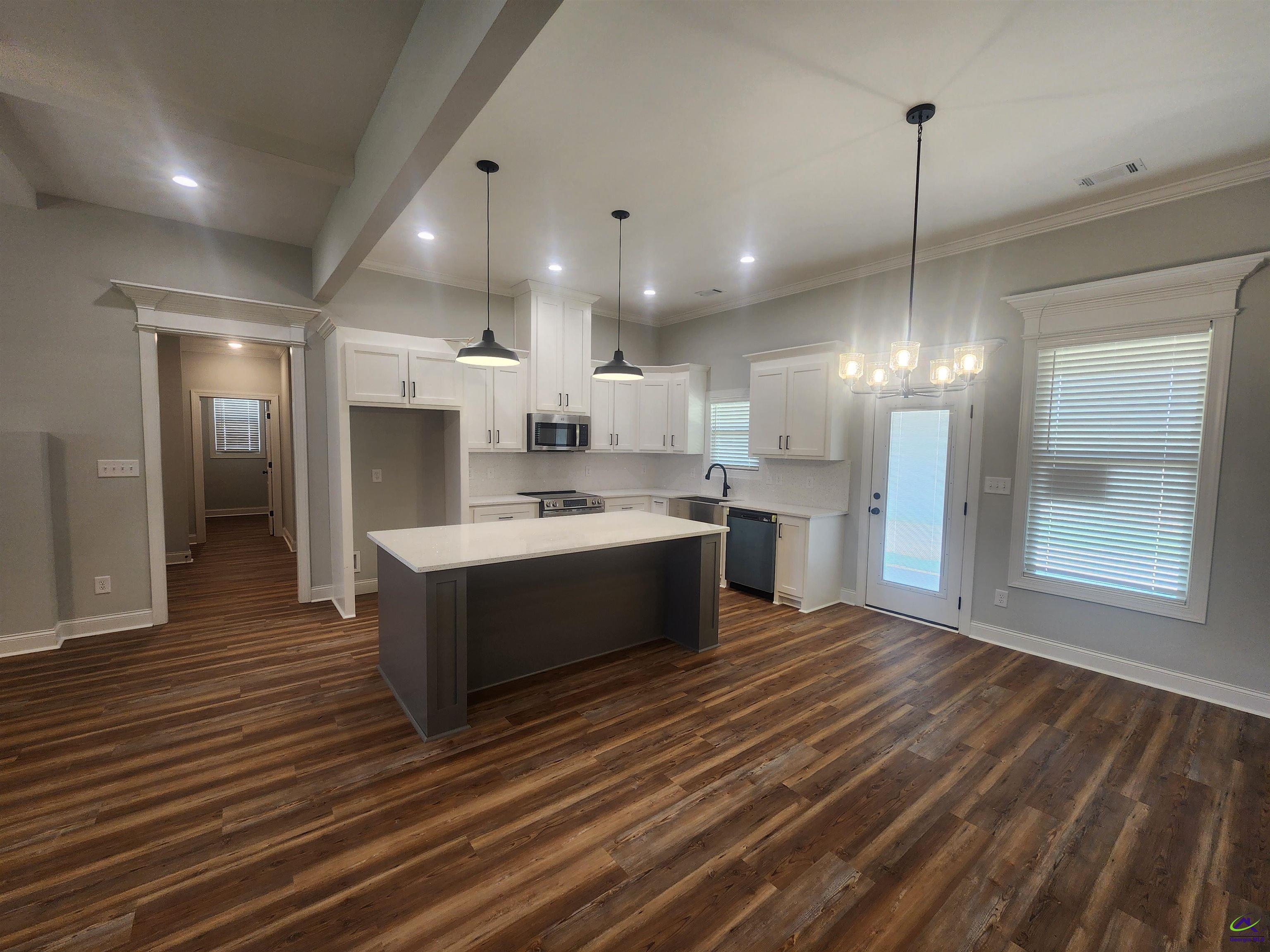 303 Firelight Way Byron, GA 31008 - Photo 2 of 18
