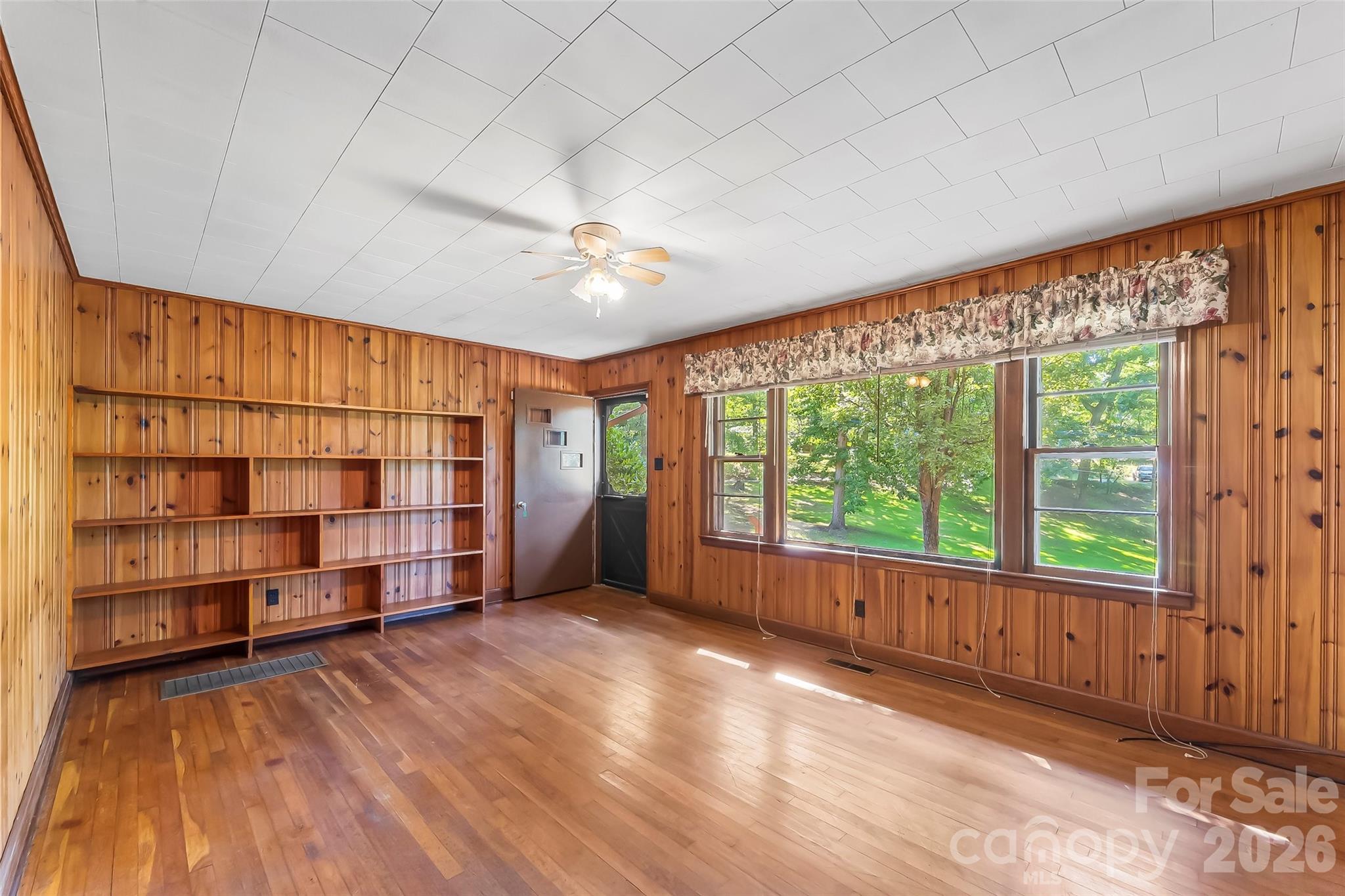 5350 Jay Road Morganton, NC 28655 - Photo 4 of 28