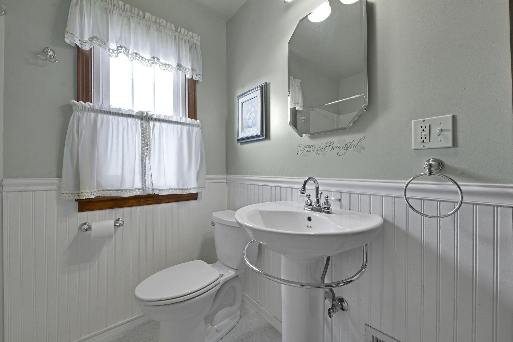 267 Demorest Road Columbus, OH 43204 - Photo 13 of 40 15-web-or-mls-267-demorest-rd