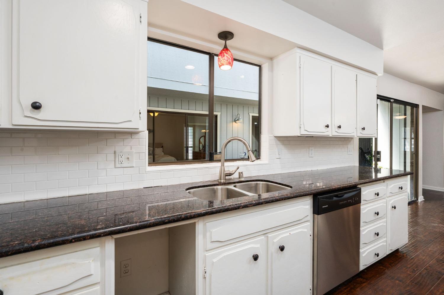 1864 Cougar Lane Clovis, CA 93611 - Photo 14 of 32