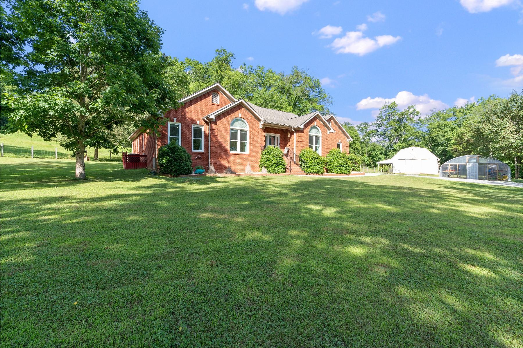 28 Spring Valley Road Taft, TN 38488 - Photo 7 of 55