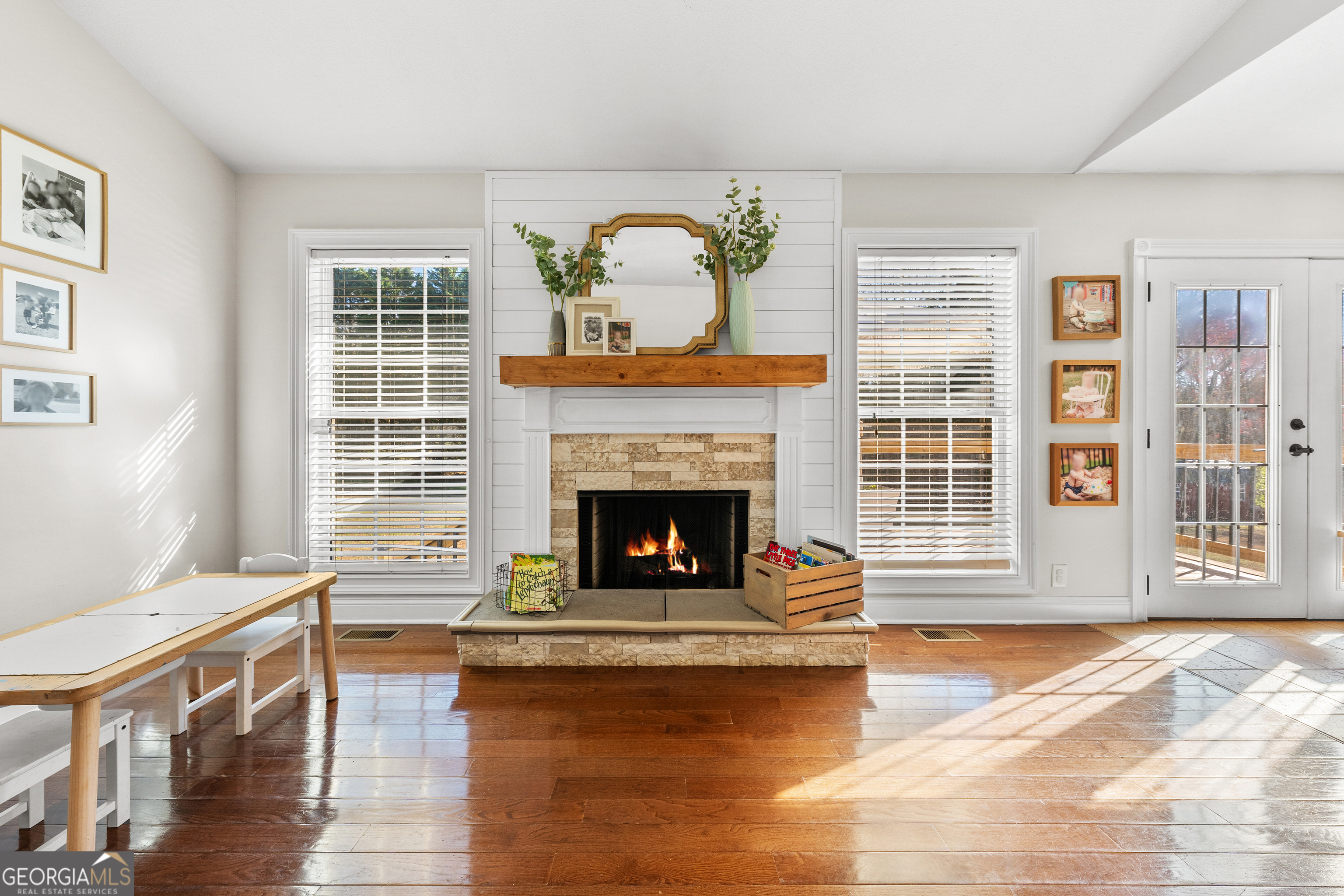 175 Highland Ridge Drive Hartwell, GA 30643 - Photo 11 of 46 a living room with furniture and a fireplace