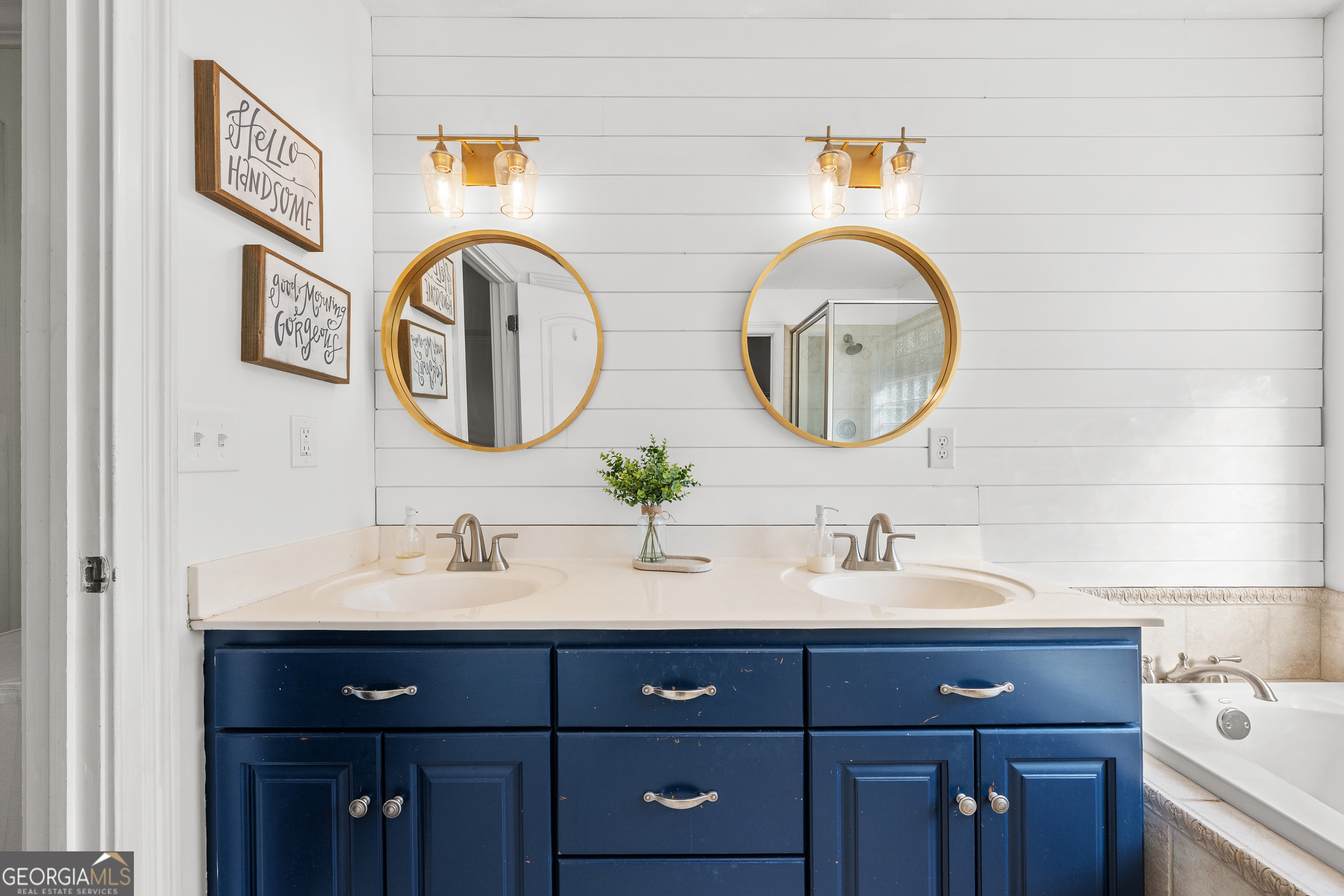 175 Highland Ridge Drive Hartwell, GA 30643 - Photo 23 of 46 a bathroom with a toilet and a sink