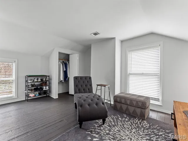 $285,000 | 22 North Iola Drive, St. Louis, MO 63119