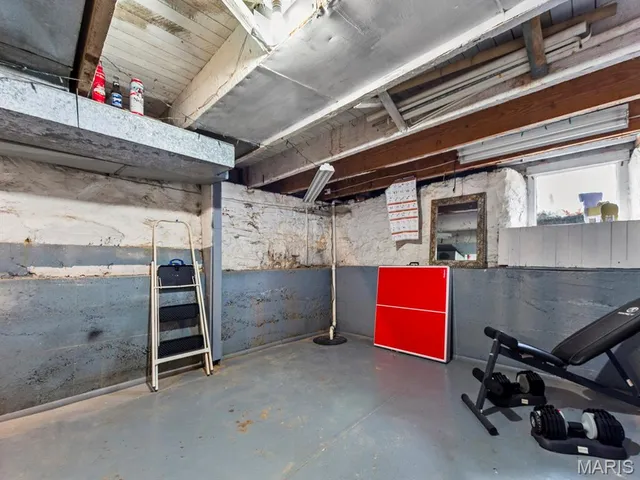 $285,000 | 22 North Iola Drive, St. Louis, MO 63119