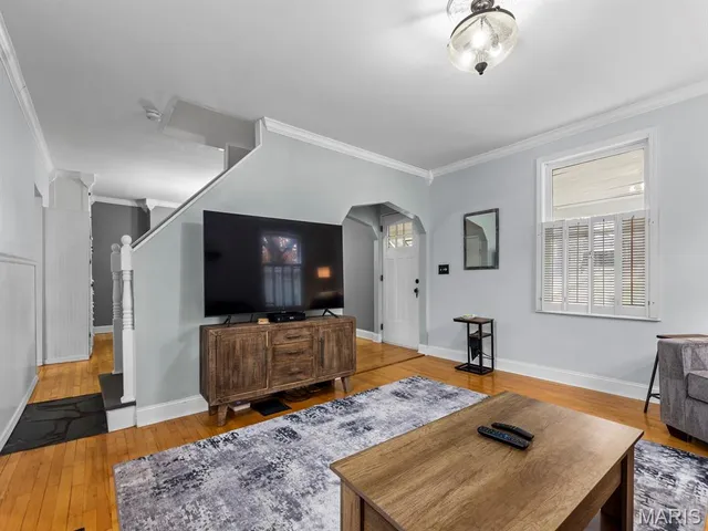 $285,000 | 22 North Iola Drive, St. Louis, MO 63119