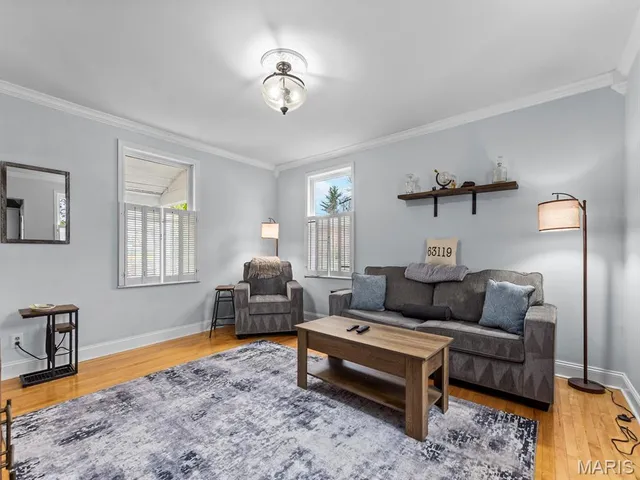 $285,000 | 22 North Iola Drive, St. Louis, MO 63119