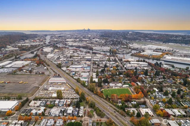 $584,950 | 546 South Cloverdale Street, Unit D, Seattle, WA 98108