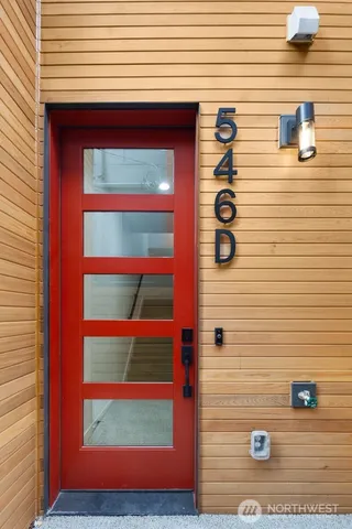 $584,950 | 546 South Cloverdale Street, Unit D, Seattle, WA 98108