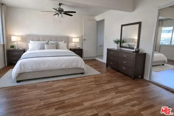 $1,425,000 | 6141 Hazeltine Avenue, Van Nuys, CA 91401