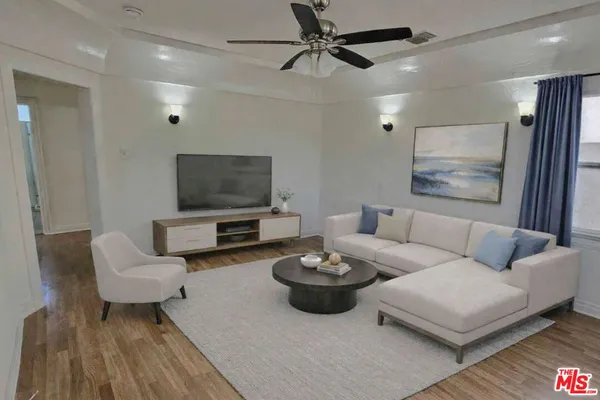 $1,425,000 | 6141 Hazeltine Avenue, Van Nuys, CA 91401