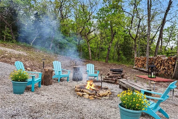$479,900 | 16 South Lakeview Road, Mapleton, KS 66754