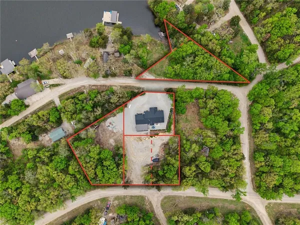 $479,900 | 16 South Lakeview Road, Mapleton, KS 66754