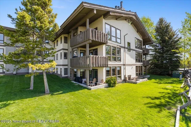 $2,795,000 | 3600 West Michael Drive, Unit D42, Teton Village, WY 83025