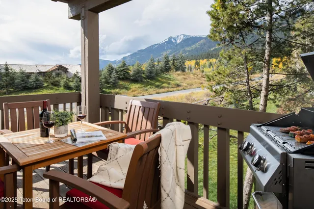 $2,795,000 | 3600 West Michael Drive, Unit D42, Teton Village, WY 83025