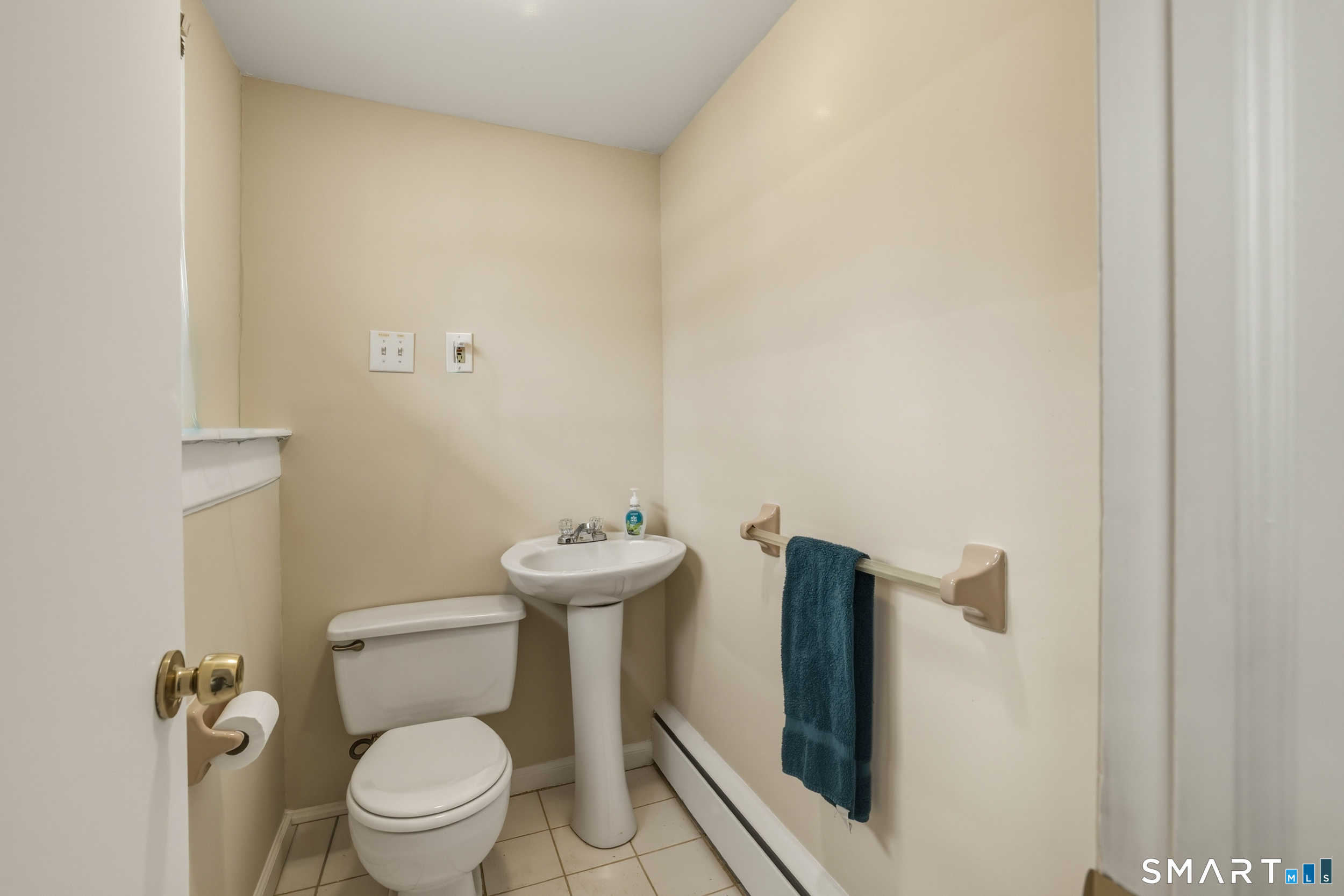 60 Corbin Road Hamden, CT 06517 - Photo 14 of 23