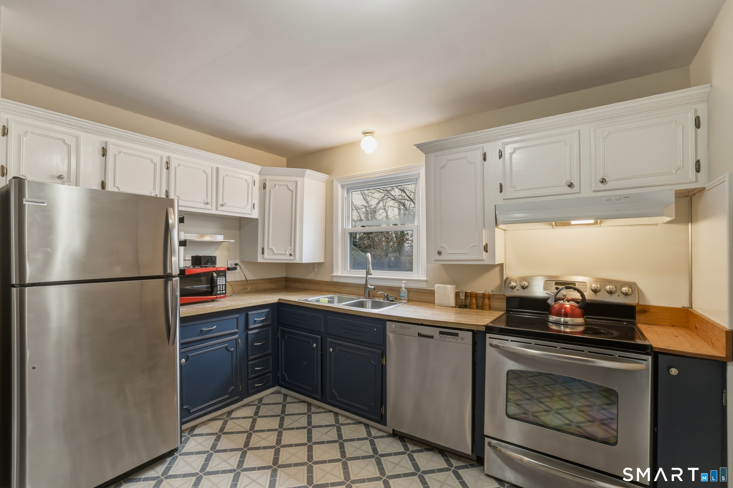 60 Corbin Road Hamden, CT 06517 - Photo 10 of 23