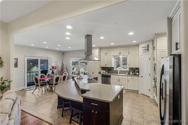 $699,000 | 82 Southern Pine Lane, Lake Ozark, MO 65049