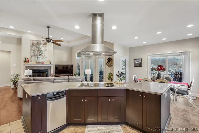 $699,000 | 82 Southern Pine Lane, Lake Ozark, MO 65049