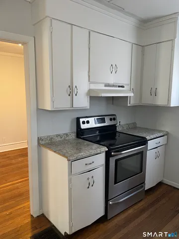 $1,900 | 70 Highlawn Street, Waterbury, CT 06705