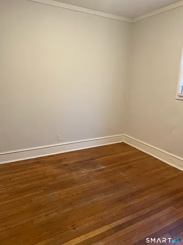 $1,900 | 70 Highlawn Street, Waterbury, CT 06705