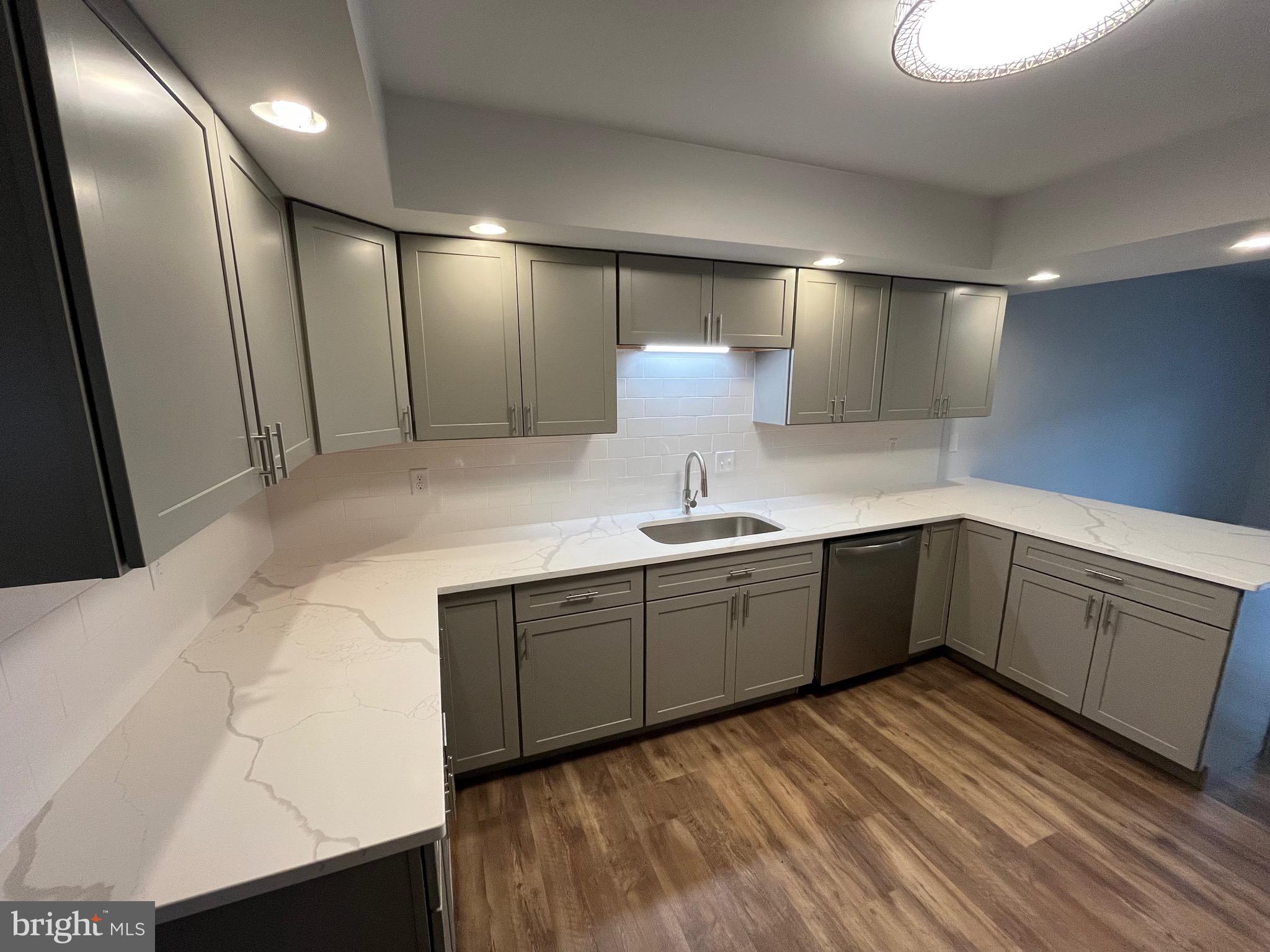 3077 Lakefield Road, Unit 3077 York, PA 17402 - Photo 2 of 33