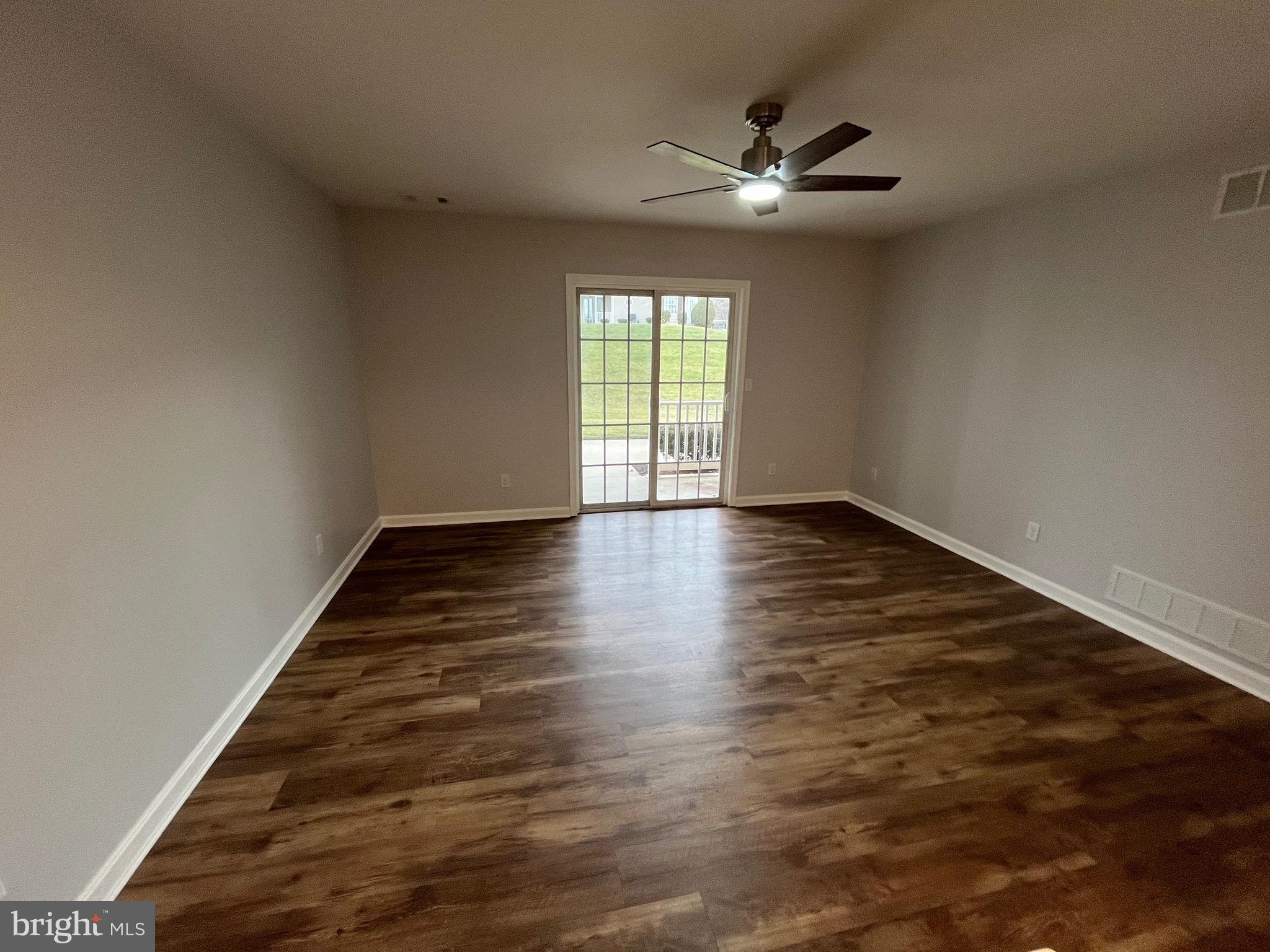 3077 Lakefield Road, Unit 3077 York, PA 17402 - Photo 8 of 33